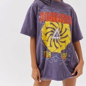 URBAN OUTFITTERS Soundgarden Tour T-Shirt Dress NWT size S/M Sold out purple